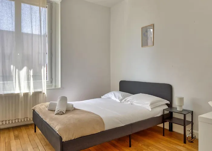 Apartmán Le Lili's Elegant F4 Proche Du Centre-ville De
